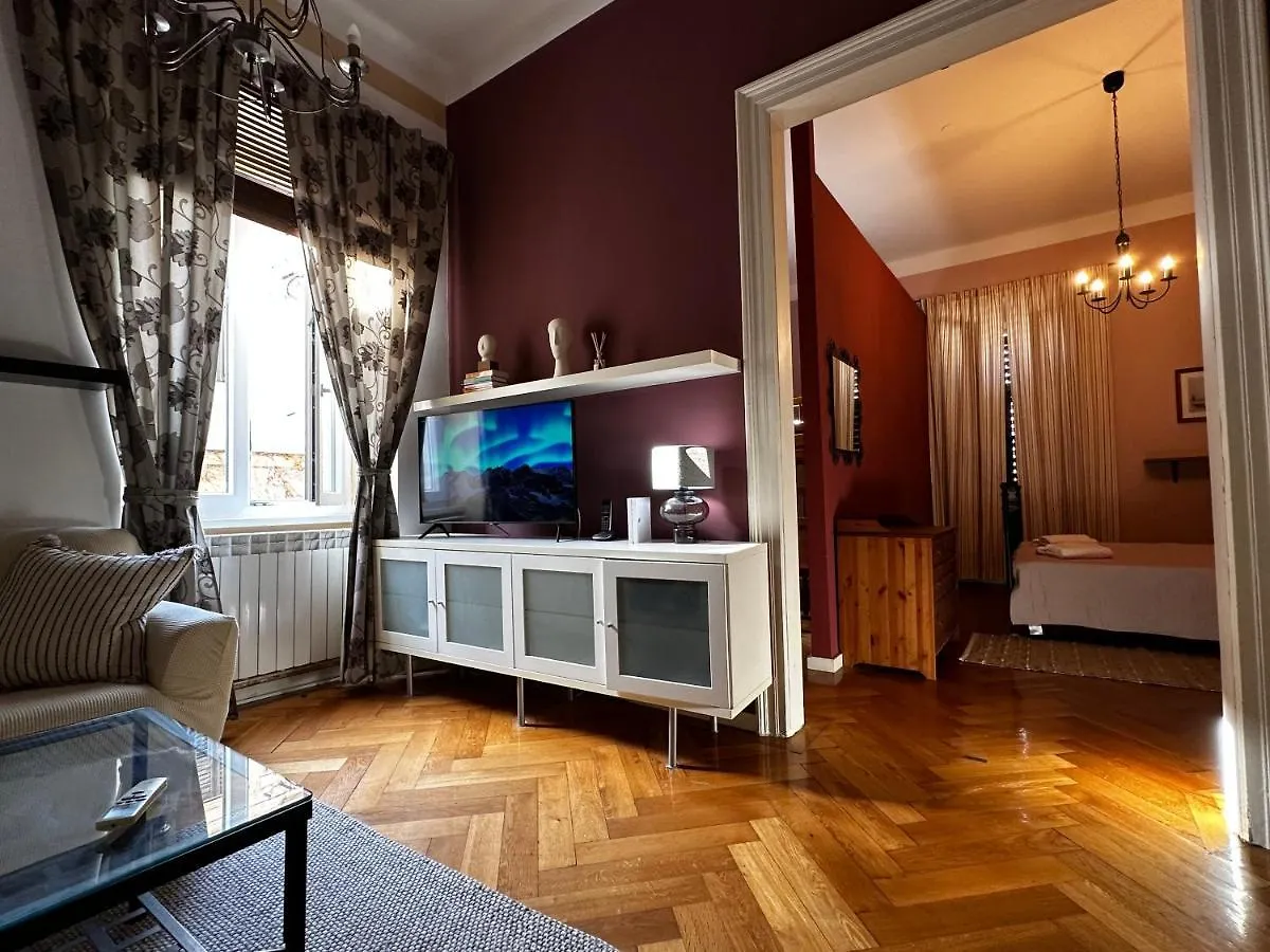 Lovely Apartment In Strict Center Of PUY