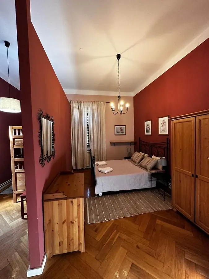 Lovely Apartment In Strict Center Of PUY Pula